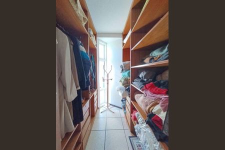 4_photo/9527385145.4e1a6e6486a440d9-ATLAS-2d603ff5-0300-4eaf-88ba-019fbe5e0508.jpg de casa para alugar com 4 quartos, 280m² em Trindade, Florianópolis