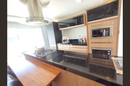 3_photo/952738515f.6e7385e9f1616d4e-ATLAS-fb111f8c-911b-43fd-8079-d1a9ea25ce05.jpg de apartamento à venda com 3 quartos, 118m² em Morro da Cruz, Florianópolis