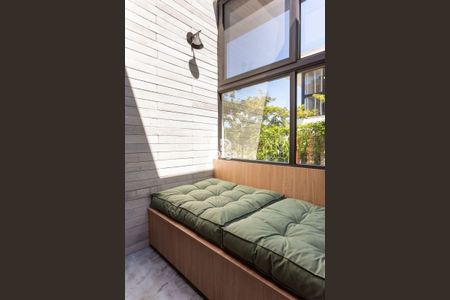 11_photo/9527385165.1df11d84a567cf15-ATLAS-2e918bfc-e5d5-4f93-98e8-6cad727deb5d.jpg de casa à venda com 3 quartos, 270m² em Morro da Cruz, Florianópolis