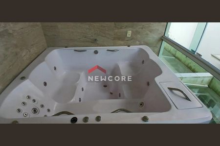 30_photo/952738516f.6fa24c30896ad7dc-ATLAS-8608e7c7-18ea-4ef2-acaf-e659543425d3.jpg de casa à venda com 3 quartos, 436m² em Trindade, Florianópolis