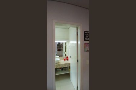 19_photo/9527385177.e98ed2530eefd725-ATLAS-58ee6a38-d4eb-4e18-8e24-a3f62c00e54c.jpg de casa à venda com 3 quartos, 436m² em Morro da Cruz, Florianópolis