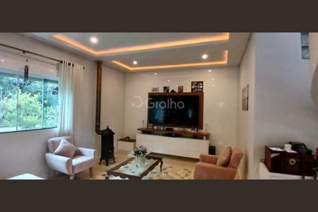 10_photo/9527385177.e98ed2530eefd725-ATLAS-ed2f8406-e4ce-4e7f-92a9-acb6a222bbf8.jpg de casa à venda com 3 quartos, 436m² em Morro da Cruz, Florianópolis