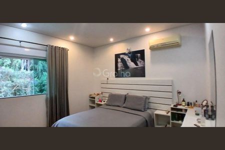 21_photo/9527385177.e98ed2530eefd725-ATLAS-eec3bbf1-e426-4e76-91e1-ff3e0bbb9d74.jpg de casa à venda com 3 quartos, 436m² em Morro da Cruz, Florianópolis