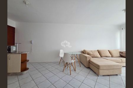 4_photo/95273853c9.82be18ad98973cde-ATLAS-7fa0dfd2-c096-4b6f-b4c9-48deffbb5f94.jpg de apartamento à venda com 1 quarto, 45m² em Carvoeira, Florianópolis