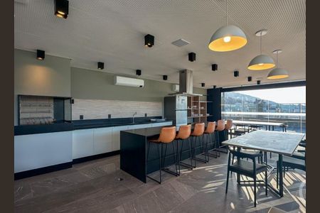 10_photo/952738557b.c4a86b3c211625c7-ATLAS-808ccd89-a887-4b83-ac8e-ed4fb42e21ef.jpg de apartamento à venda com 1 quarto, 52m² em Trindade, Florianópolis