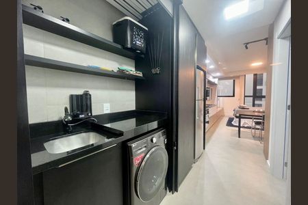 4_photo/952738557d.2ca676ed97abab4c-ATLAS-1e9962b2-d26c-40fc-8176-5be7e83199ea.jpg de kitnet/studio à venda com 1 quarto, 30m² em Trindade, Florianópolis