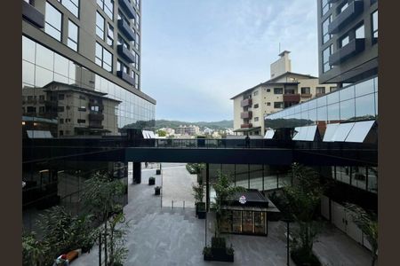 6_photo/952738557d.2ca676ed97abab4c-ATLAS-26cf2902-afb7-4fd8-887f-ddbc8ef4ba63.jpg de kitnet/studio à venda com 1 quarto, 30m² em Trindade, Florianópolis