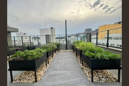 23_photo/952738557d.2ca676ed97abab4c-ATLAS-d43dfd58-ac44-426e-ba60-247af70295d5.jpg de kitnet/studio à venda com 1 quarto, 30m² em Trindade, Florianópolis