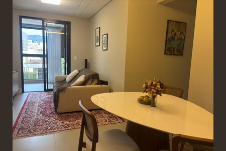 2_photo/952738558d.3faa1895dd9a36aa-ATLAS-0d672f71-1806-4f4a-bc7f-ced49001a111.jpg de apartamento à venda com 2 quartos, 69m² em Trindade, Florianópolis