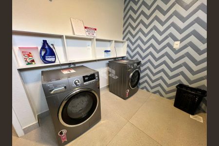 9_photo/95273856b9.3aa16ecbe2c0a72e-ATLAS-31e02f11-b1da-45d9-afc2-9adb136d07f2.jpg de kitnet/studio à venda com 1 quarto, 30m² em Trindade, Florianópolis