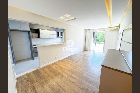 3_photo/9527385703.aad811eeada89cab-ATLAS-14d72e35-2d9e-4312-b20b-9fafae324b99.jpg de apartamento à venda com 3 quartos, 89m² em Trindade, Florianópolis