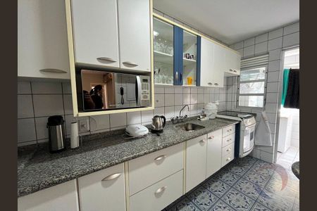 4_photo/9527385765.2156b65193e64ac8-ATLAS-9ef58853-c7e1-4e70-900d-0dd978ea5c0f.jpg de apartamento à venda com 3 quartos, 86m² em Trindade, Florianópolis