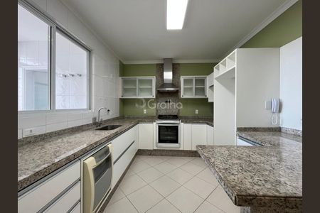 3_photo/9527385775.3f8ebcaabd35533d-ATLAS-ac45c63d-aca2-4a4d-b20a-40ddaa9d97e6.jpg de apartamento à venda com 4 quartos, 159m² em Trindade, Florianópolis