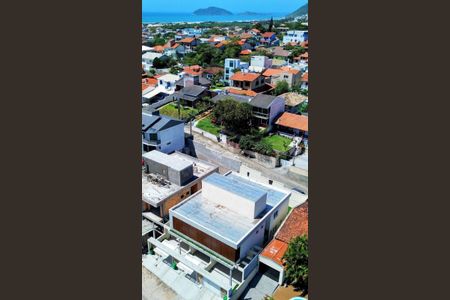 3_photo/95273857eb.751bca41ac608a7d-ATLAS-e99385c4-dc0f-4eef-a312-8a0c7f5d666e.jpg de casa à venda com 3 quartos, 143m² em Trindade, Florianópolis