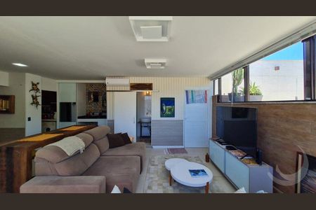 18_photo/9527385833.30857025cb2d5992-ATLAS-2ade5f9d-5efa-46e6-be1d-5ba2d10dfff6.jpg de apartamento à venda com 3 quartos, 142m² em Trindade, Florianópolis