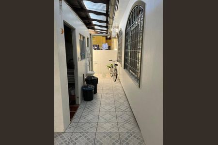 4_photo/95273858f9.d00588b39bb74d6d-ATLAS-460e68d3-671f-4bd3-b753-c89fb5e4e416.jpg de casa à venda com 3 quartos, 140m² em Trindade, Florianópolis