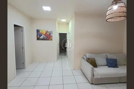 12_photo/9527385993.4cea1a0b3f6bbd2f-ATLAS-83058e97-4ef4-486e-954e-4f37ccf1e1be.jpg de casa à venda com 3 quartos, 93m² em Trindade, Florianópolis