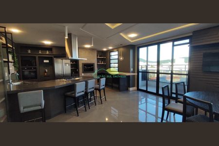 30_photo/95273859c9.7a37549eceeba21f-ATLAS-45f9dfe2-8105-4d88-8cb2-9a3e0c4db85e.jpg de apartamento à venda com 3 quartos, 99m² em Trindade, Florianópolis