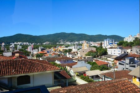 27_photo/9527385a57.90bd9ce7e18c11b8-ATLAS-e3ff4bff-ad06-40a5-a0bf-c975c207e41e.jpg de casa à venda com 3 quartos, 164m² em Trindade, Florianópolis