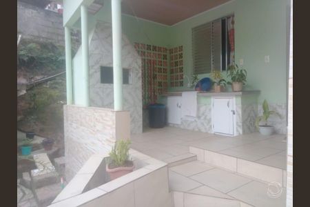 4_photo/9527385a71.e78a3bff2ad56a74-ATLAS-afa32982-2667-40aa-a45f-aeb6860d1ebe.jpg de casa à venda com 3 quartos, 95m² em Trindade, Florianópolis