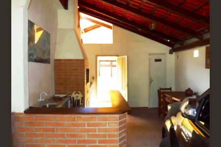 19_photo/9527385ac3.dc4c3710a436727e-ATLAS-8136acd4-ce46-483c-90f6-8bbb0f4aed9a.jpg de casa à venda com 6 quartos, 286m² em Trindade, Florianópolis