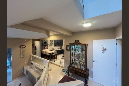 9_photo/9527385ad3.f2ed236aecaa8a04-ATLAS-0904d23f-3b60-4ce6-b426-4bda8e38bc88.jpg de casa à venda com 4 quartos, 240m² em Trindade, Florianópolis