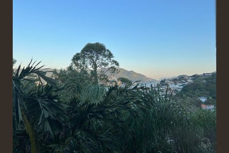 50_photo/9527385ad3.f2ed236aecaa8a04-ATLAS-1bae1ac4-7954-4d05-b79c-132864cd5f77.jpg de casa à venda com 4 quartos, 240m² em Trindade, Florianópolis