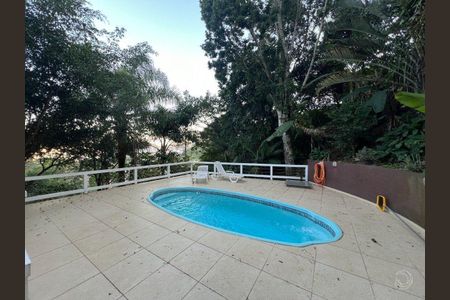 24_photo/9527385ad3.f2ed236aecaa8a04-ATLAS-c36e22da-5b1d-465d-8624-d7349a3eb062.jpg de casa à venda com 4 quartos, 240m² em Trindade, Florianópolis