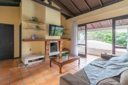 4_photo/9527385ad7.b530766e35808669-ATLAS-a96dc62b-e59a-41cc-a401-ac63e776f76e.jpg de casa à venda com 5 quartos, 197m² em Trindade, Florianópolis