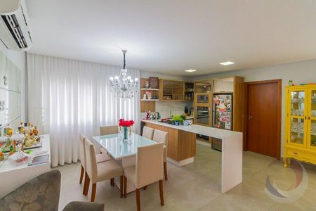 33_photo/9527385ae5.3e1b4b7d4b39a1bc-ATLAS-ce6c9bb4-5ac3-4e7a-987f-b3298df6938d.jpg de casa à venda com 6 quartos, 368m² em Trindade, Florianópolis