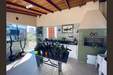 25_photo/9527385aff.7c2ae8445402a222-ATLAS-948b883b-2398-4fc0-922a-9bcaa8e82252.jpg de casa à venda com 4 quartos, 218m² em Trindade, Florianópolis