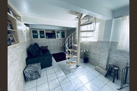 3_photo/9527385aff.7c2ae8445402a222-ATLAS-cfaf44c8-adbb-49f7-81d0-347a2390d70d.jpg de casa à venda com 4 quartos, 218m² em Trindade, Florianópolis