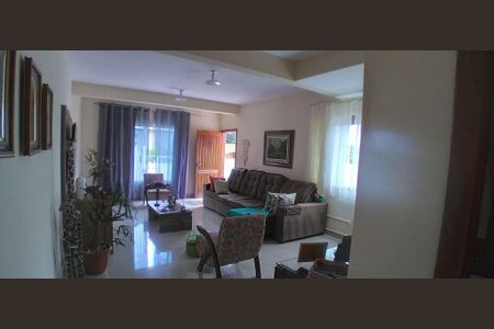 5_photo/9527385b31.638b34ff0fe22444-ATLAS-4c2db82b-ee7f-4b27-bf7f-458ca4ef9b76.jpg de casa à venda com 4 quartos, 280m² em Trindade, Florianópolis