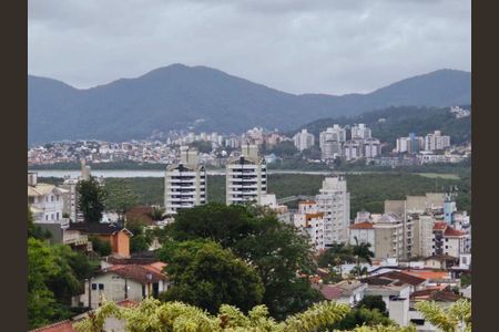29_photo/9527385b31.638b34ff0fe22444-ATLAS-5dff9a5b-513c-4e6f-8454-c21ab6d717db.jpg de casa à venda com 4 quartos, 280m² em Trindade, Florianópolis
