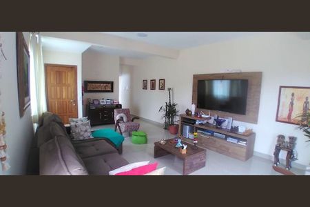 3_photo/9527385b31.638b34ff0fe22444-ATLAS-d67d8c44-a18e-4cd7-bfa7-44cfc1fd71e5.jpg de casa à venda com 4 quartos, 280m² em Trindade, Florianópolis