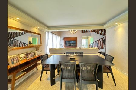 18_photo/9527385b73.f2ed236aecaa8a04-ATLAS-6efeec35-6c0b-48ee-9024-54e293b150fc.jpg de casa à venda com 4 quartos, 257m² em Trindade, Florianópolis