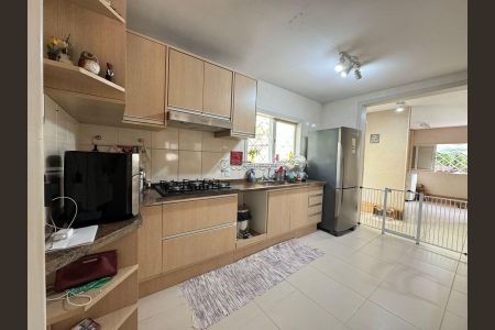 25_photo/9527385b73.f2ed236aecaa8a04-ATLAS-9610033a-08b5-47d7-8a9d-9809c83ea02f.jpg de casa à venda com 4 quartos, 257m² em Trindade, Florianópolis