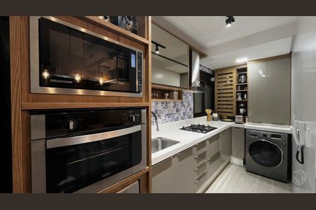 8_photo/9527385b81.7c2eae1858133e8d-ATLAS-9f8ff2d7-ee20-4285-bac2-c34ab250f273.jpg de apartamento à venda com 2 quartos, 63m² em Trindade, Florianópolis