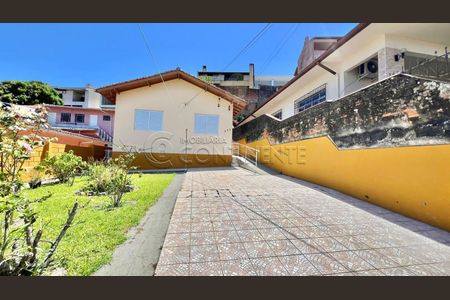 3_photo/9527385b8f.9803aeba41cbaf1e-ATLAS-45fea597-d048-4fe4-9b35-af8d8e7fee56.jpg de casa à venda com 3 quartos, 99m² em Trindade, Florianópolis