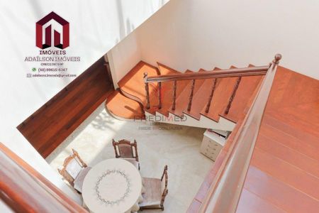 2_photo/9527385bdd.ceff8192393c33de-ATLAS-0ec36d65-45ee-4efd-9bd8-4ba6c7d98bf9.jpg de casa à venda com 4 quartos, 295m² em Trindade, Florianópolis