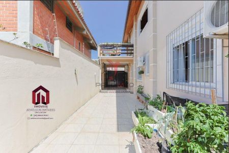 5_photo/9527385bdd.ceff8192393c33de-ATLAS-b78c7aed-0bc9-41b1-963c-ac12a0c5b9f8.jpg de casa à venda com 4 quartos, 295m² em Trindade, Florianópolis