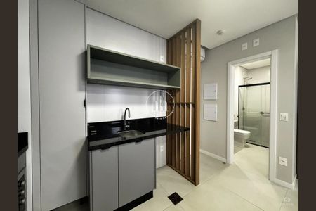 6_photo/9527385c0b.7afcace885c8310e-ATLAS-dca5b406-fa26-498a-a3af-b9e70e5b8747.jpg de apartamento à venda com 1 quarto, 38m² em Trindade, Florianópolis