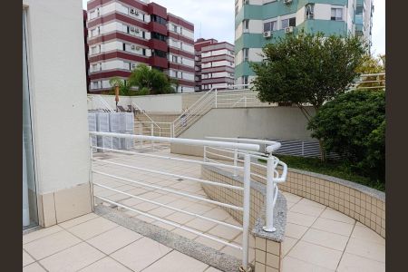 8_photo/9527385c13.ffdd1ddaa3c736e5-ATLAS-8b3d2bd1-58e2-445b-8a5b-b0fc9de671f2.jpg de apartamento à venda com 2 quartos, 70m² em Trindade, Florianópolis