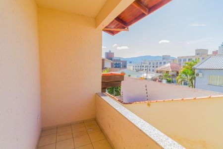 24_photo/9527385c6f.64be89600eea995d-ATLAS-24bd52b9-4d41-4179-8a43-3c7b8eceaf34.jpg de casa à venda com 5 quartos, 235m² em Trindade, Florianópolis