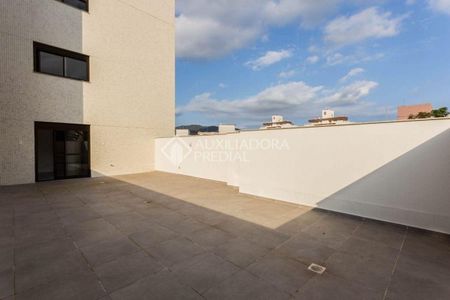 4_photo/9527385c71.ceff8192393c33de-ATLAS-62ffcfaa-bd95-4b65-8feb-266fa2d08f09.jpg de apartamento à venda com 2 quartos, 144m² em Trindade, Florianópolis