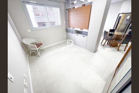 9_photo/9527385c75.fe1c4d2a8b43ed87-ATLAS-0facde49-8b9c-4e58-862a-d974954bbd53.jpg de kitnet/studio à venda com 1 quarto, 38m² em Trindade, Florianópolis