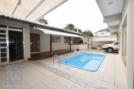3_photo/9527385ce3.751bca41ac608a7d-ATLAS-3f8a1754-95e5-43eb-9629-18e1c8c63b21.jpg de casa à venda com 3 quartos, 166m² em Trindade, Florianópolis