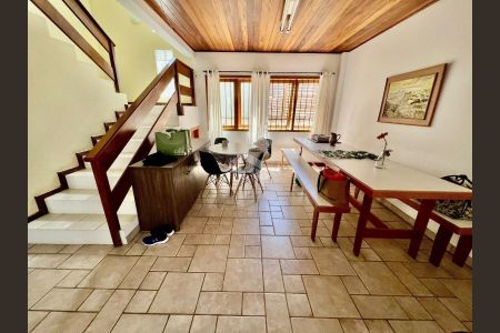 6_photo/9527385cfb.28f6ec5d72603be5-ATLAS-144cbc22-e8ce-4bb5-97d9-3c0df5120a1f.jpg de casa à venda com 4 quartos, 318m² em Trindade, Florianópolis