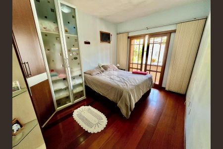 12_photo/9527385cfb.28f6ec5d72603be5-ATLAS-31b8afef-d940-42f6-b697-bb3d2a67069c.jpg de casa à venda com 4 quartos, 318m² em Trindade, Florianópolis