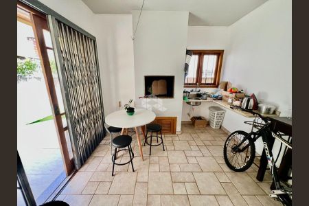 36_photo/9527385cfb.28f6ec5d72603be5-ATLAS-8169f82a-749f-4a6d-8088-87f5af36d0d3.jpg de casa à venda com 4 quartos, 318m² em Trindade, Florianópolis
